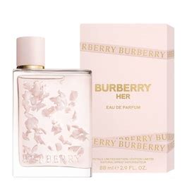 chogan burberry her|Burberry Her petals.